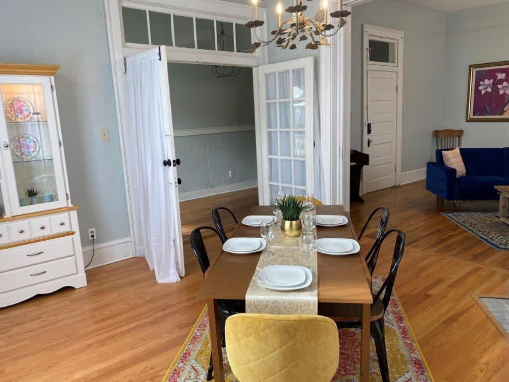 Apartment Dauphin District Darling #1-downtown, Restaurants Mobile